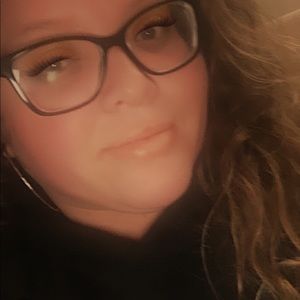 Meet your Posher, Clara